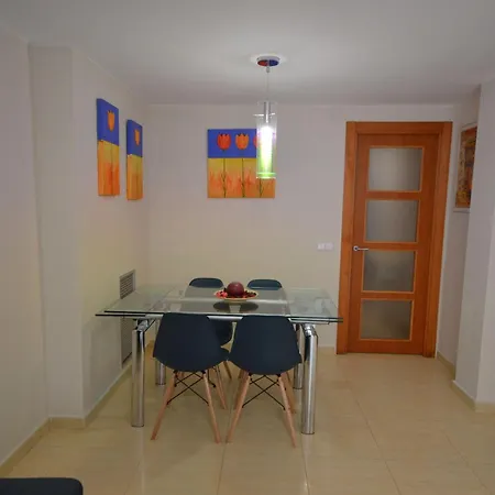 Apartment Apto. Centrico En - Piscina, Jardin, A/c, Terraza Grande, Wifi - Es-89-88 *
